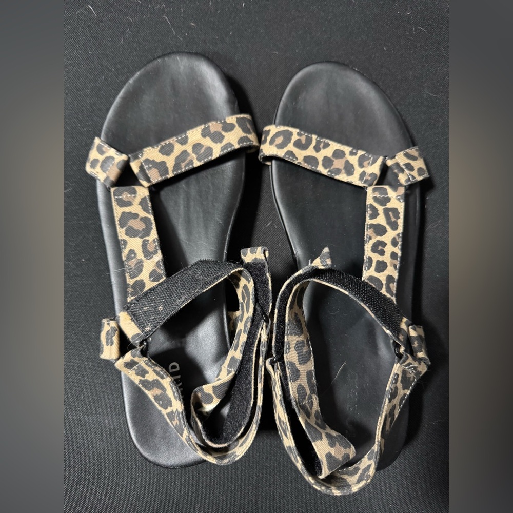 Cheetah Velcro sandals